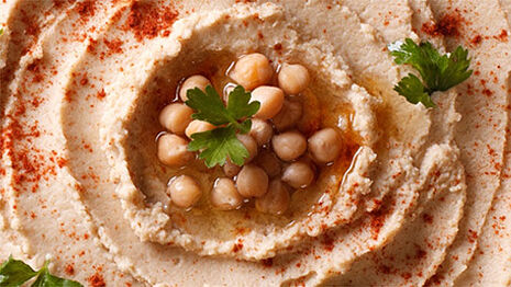 Hummus with chickpeas and paprika