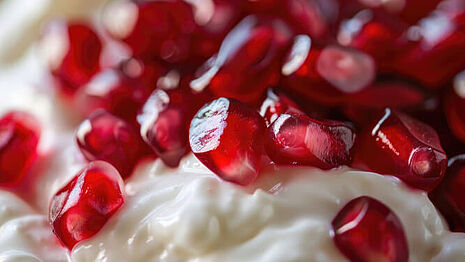 Yoghurt with pomegranate